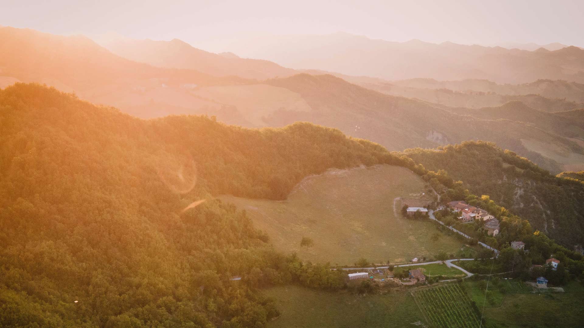 Benvenuti nel nostro angolo di paradiso! Agriturismo La Sequoia